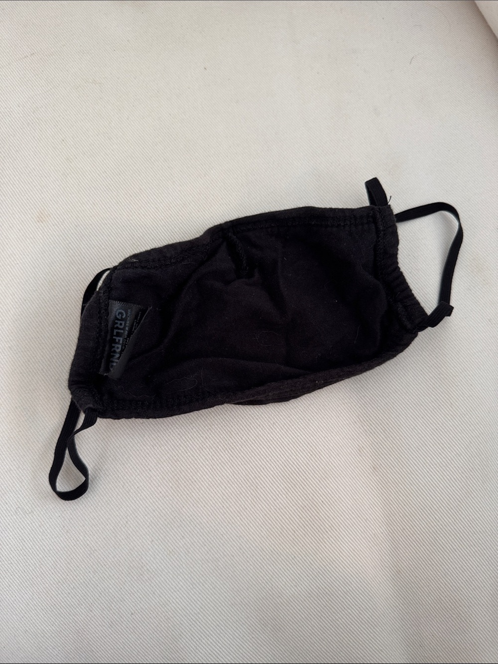 GRLFRND Smiling Face Mask - Picture 3 of 4